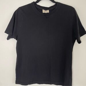 Sezane Women's Medium Black
Short Sleeve Crew Neck T- shirt